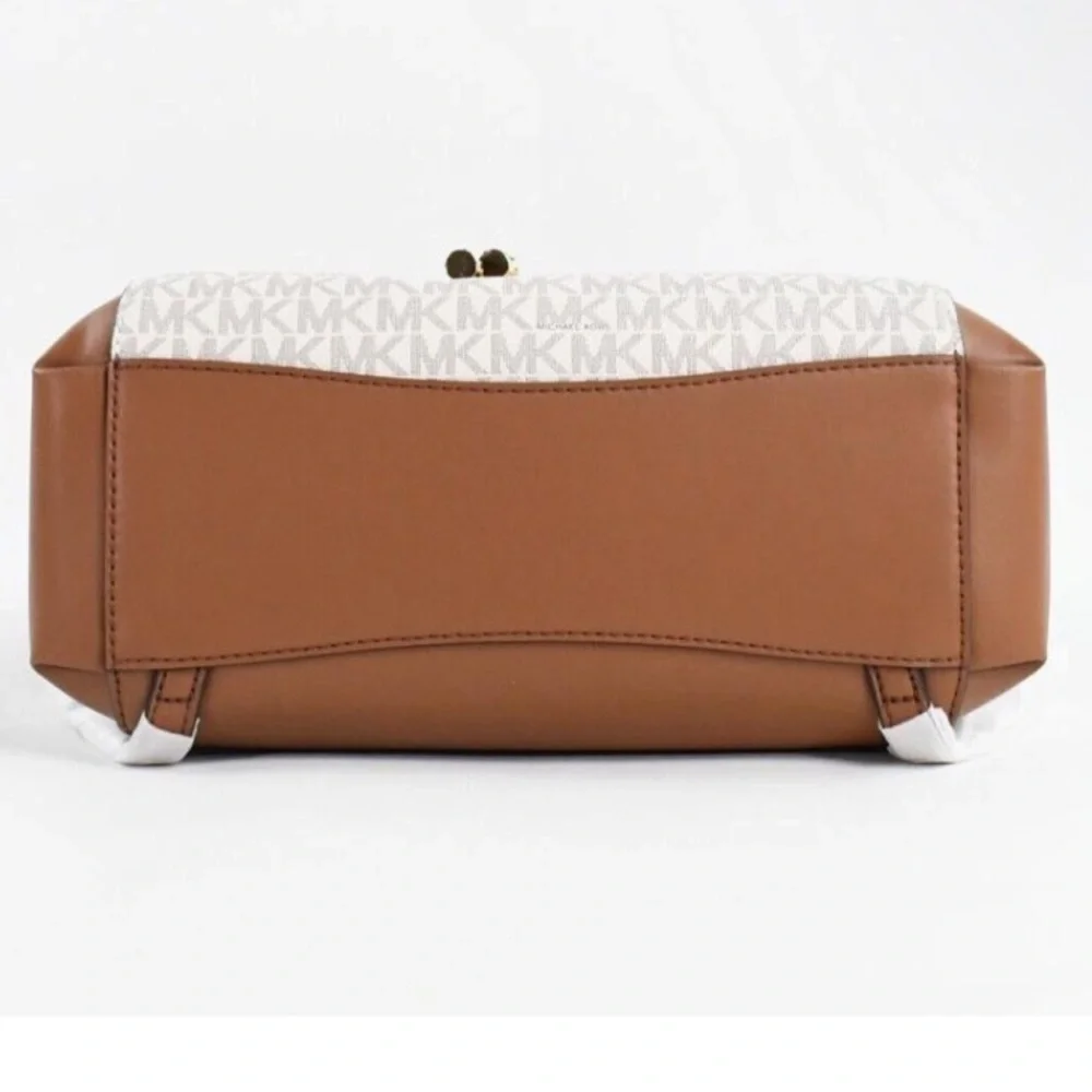 NEW! MICHAEL KORS Phoebe Medium Drawstring Backpack Vanilla